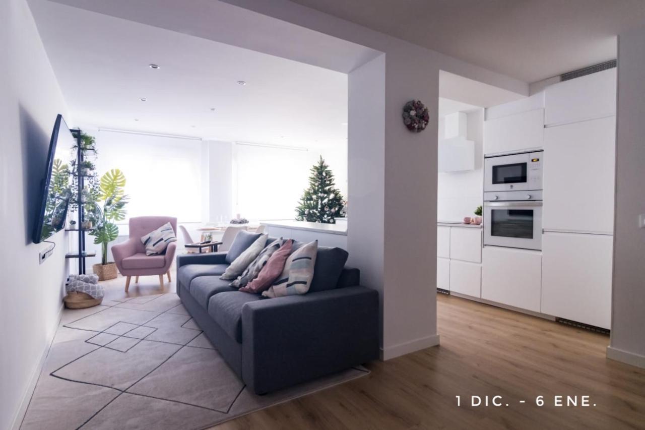 Lujoso Apartamento Entre 2 Playas Con Garaje, Wifi Gijón Exteriör bild