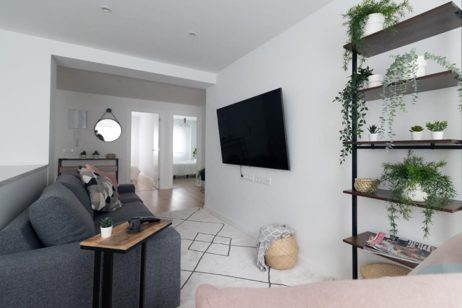 Lujoso Apartamento Entre 2 Playas Con Garaje, Wifi Gijón Exteriör bild